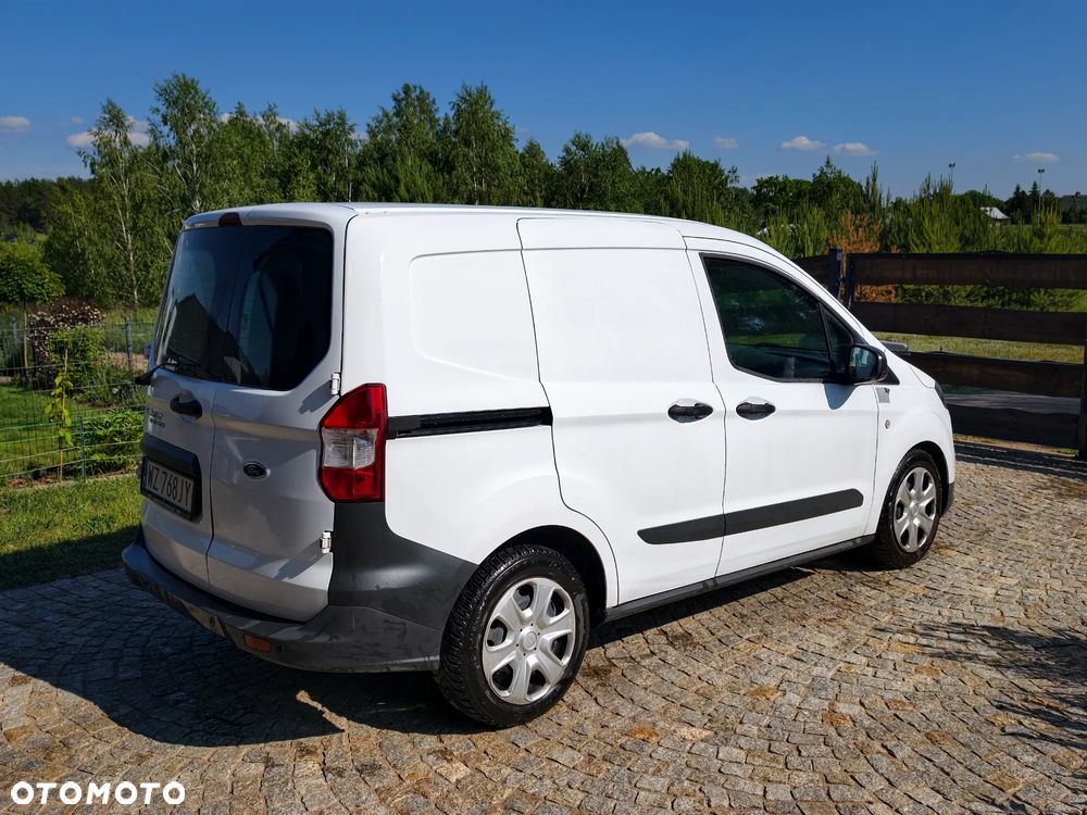 Ford Transit Courier Trend - 2