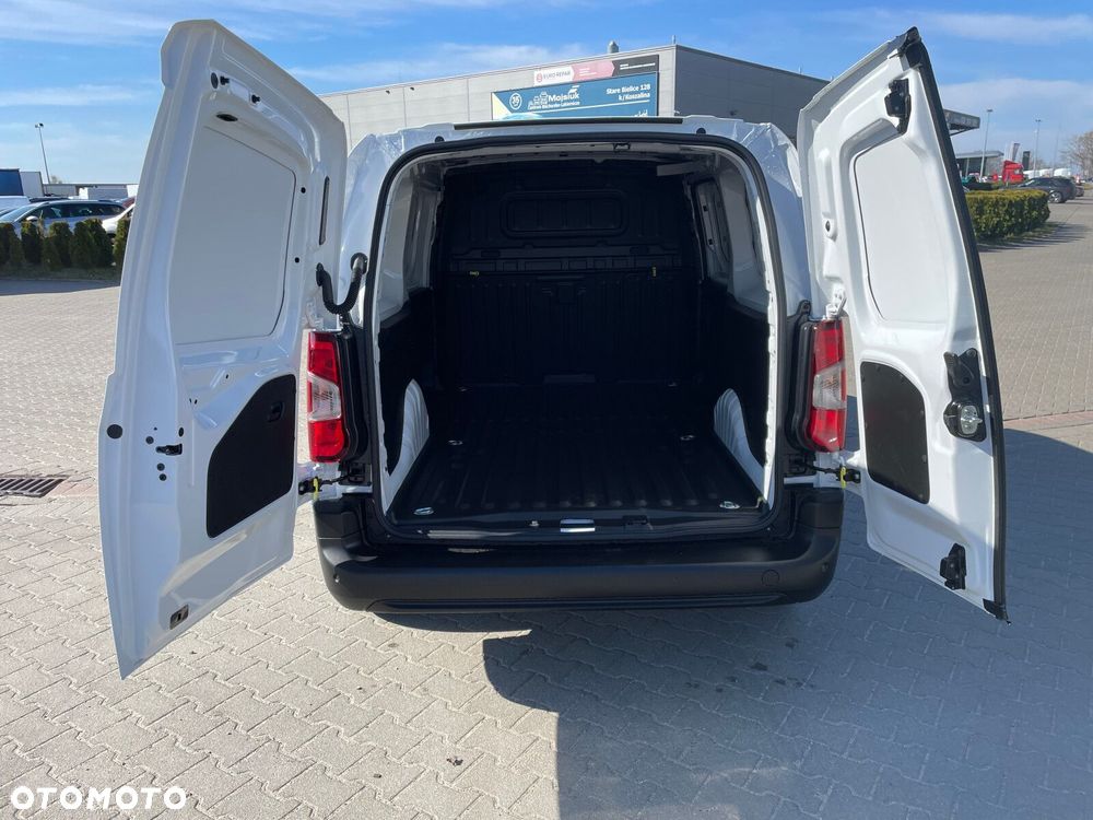 Opel Combo Cargo Combo Cargo Furgon XL Diesel 100KM Manual - 8