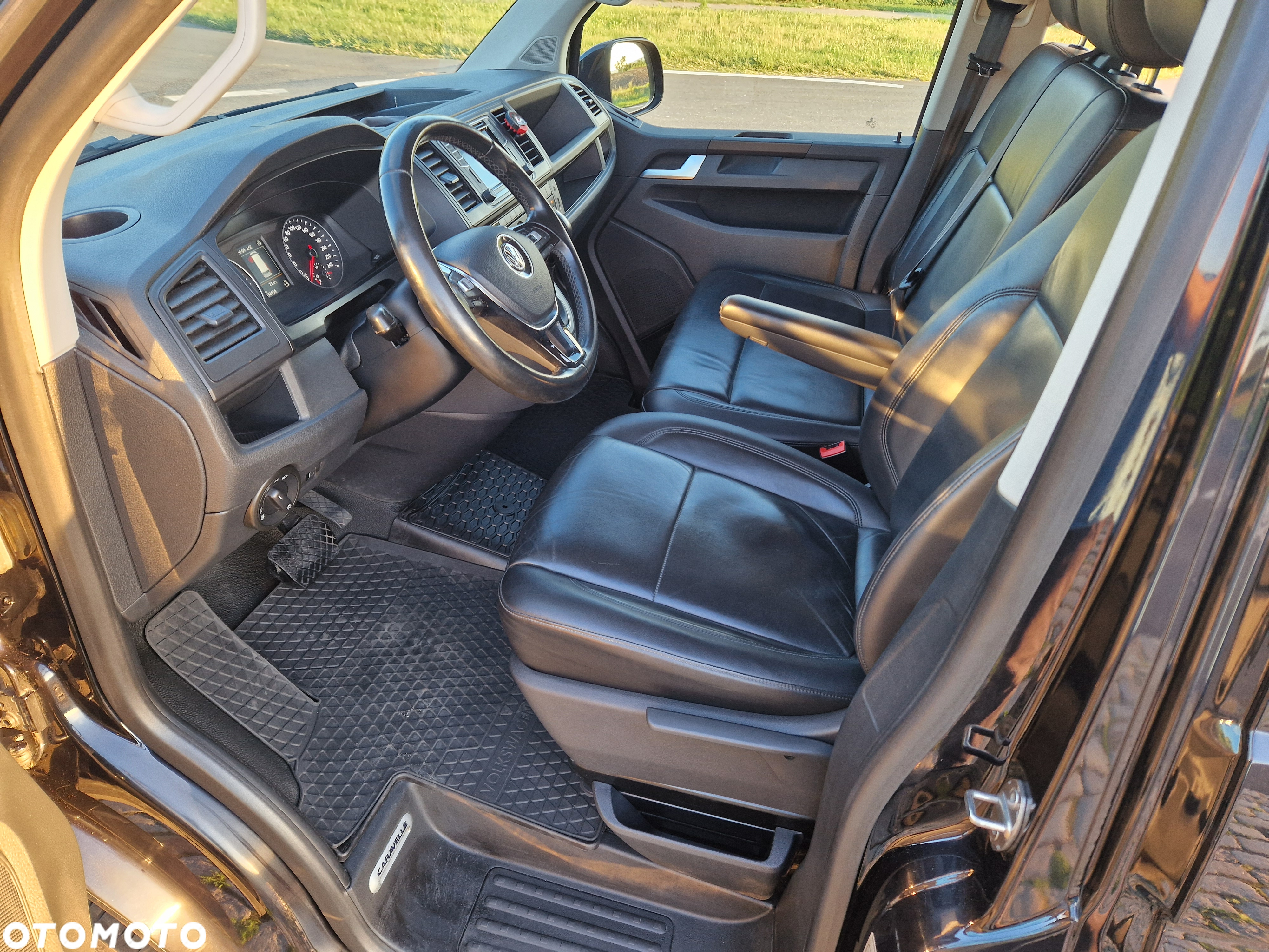 Volkswagen Caravelle 2.0 BiTDI L2 Highline 4Motion DSG - 18