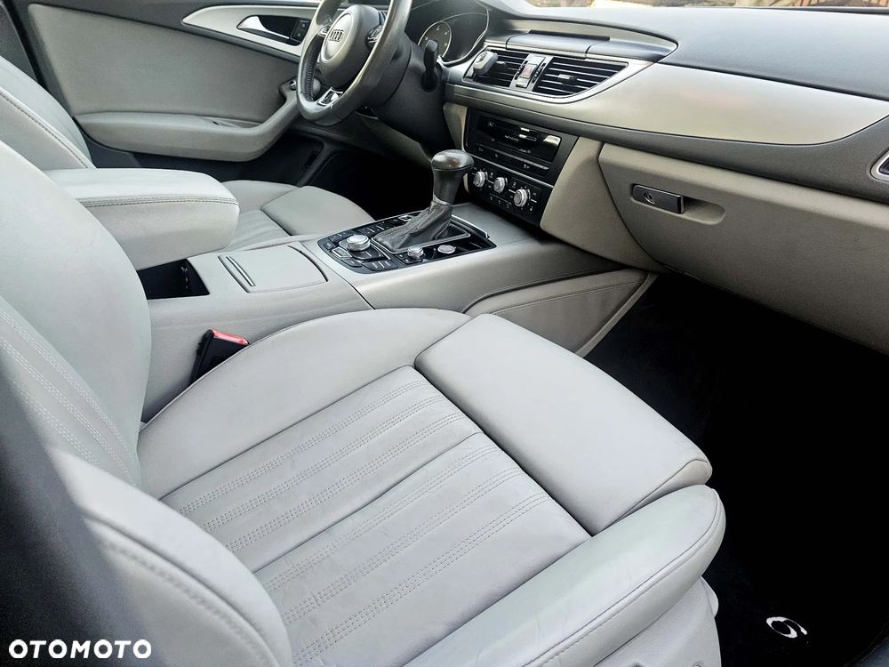 Audi A6 Avant 2.0 TDI Ultra S tronic - 25