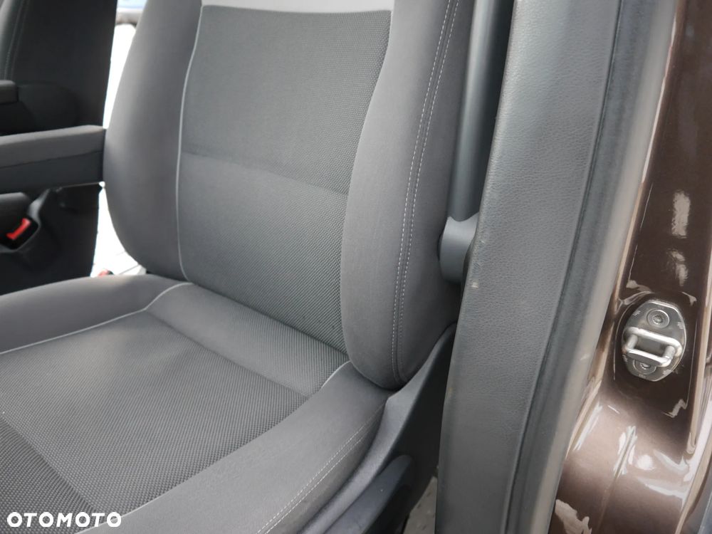 Volkswagen Multivan - 8