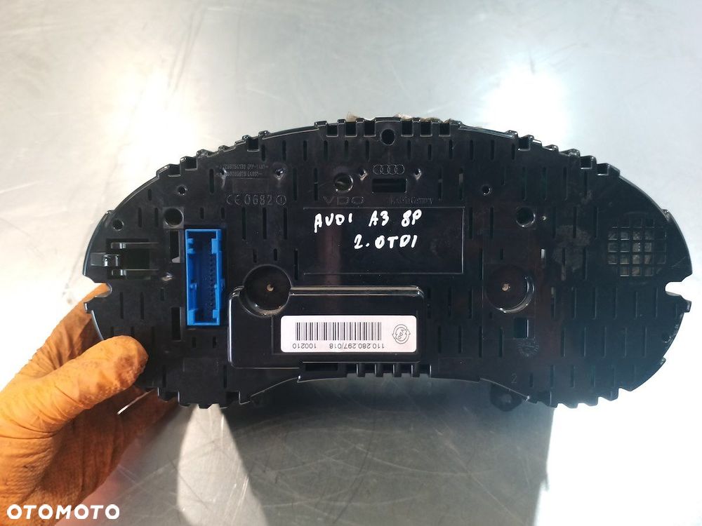 LICZNIK AUDI A3 ( 8P1 ) 8P0920930RX - 4