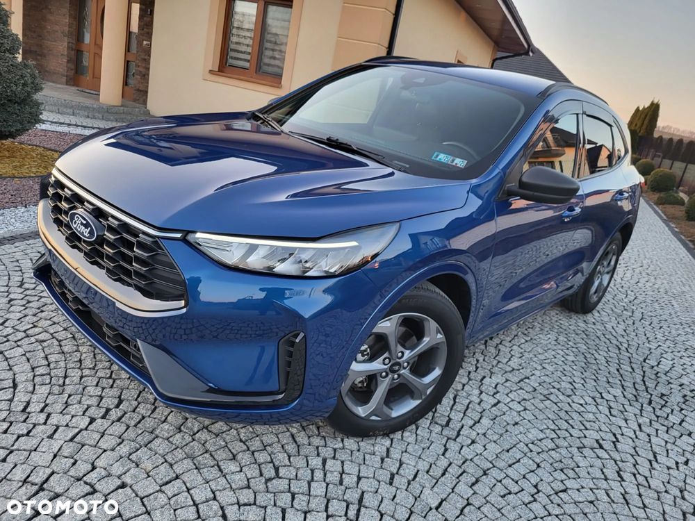 Ford Kuga - 1