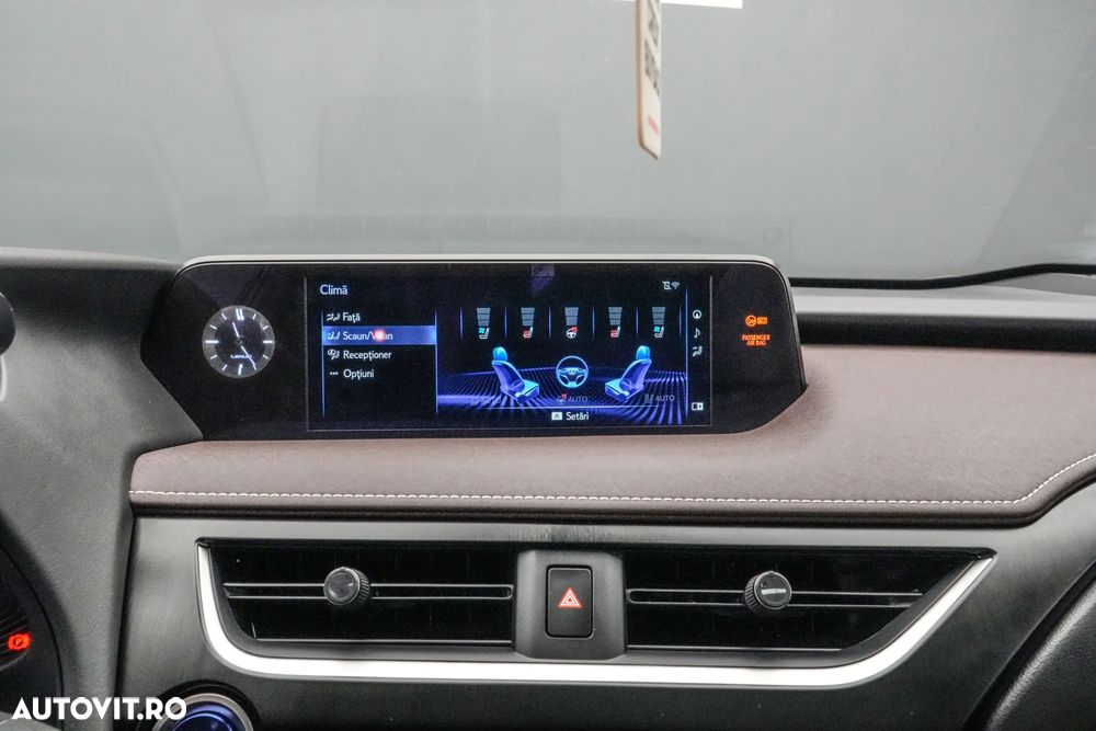 Lexus UX 300e Luxury - 22