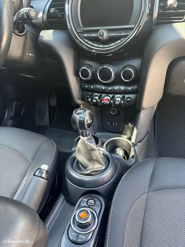 MINI 3 Portas Cooper D 60 Years Chili - 20