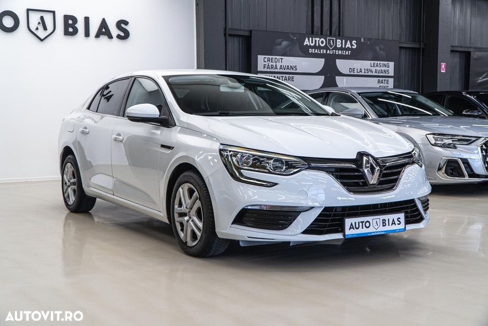 Renault Megane TCe 140 GPF EDC ZEN - 4