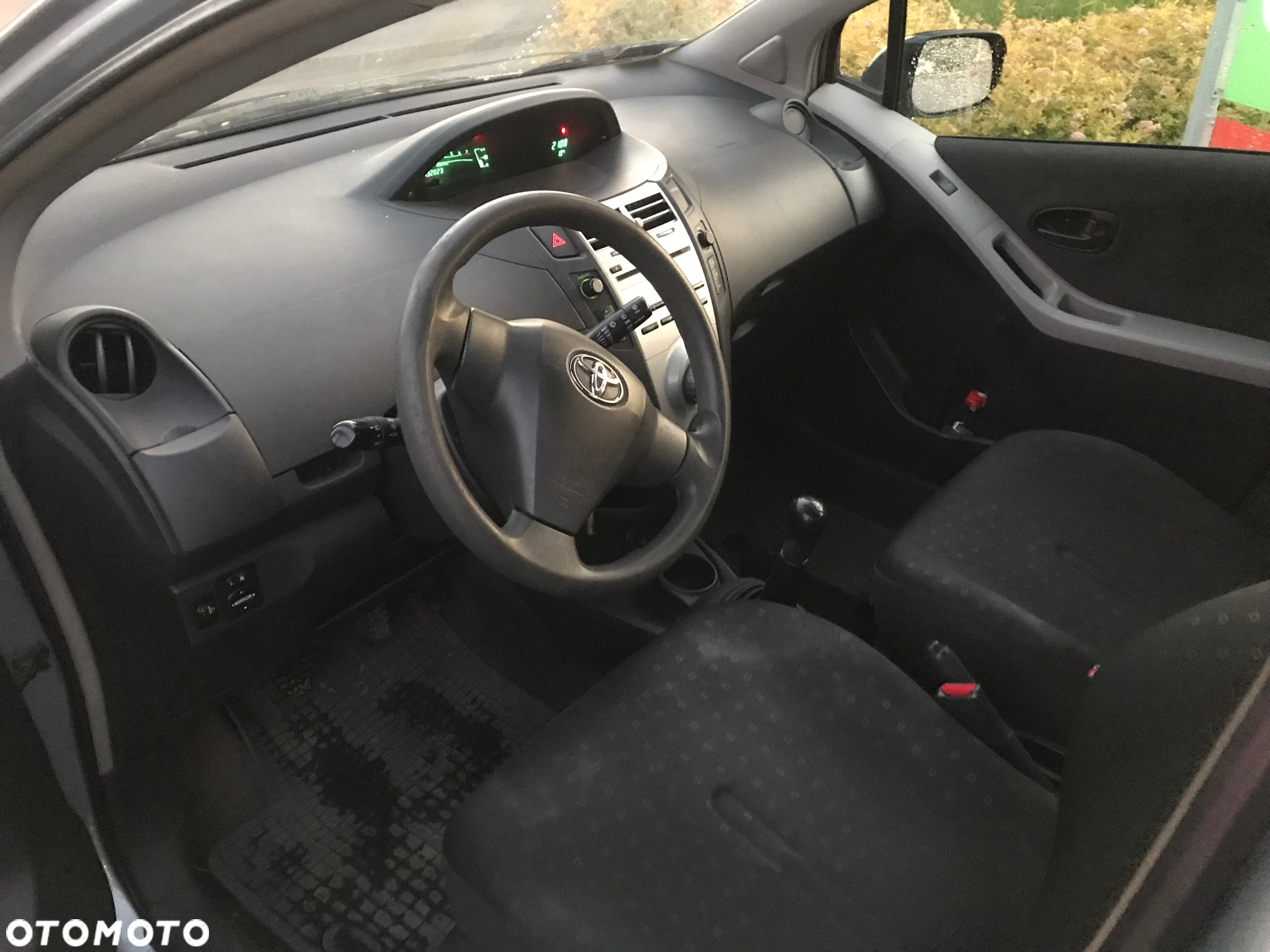 Toyota Yaris 1.3 Luna - 5