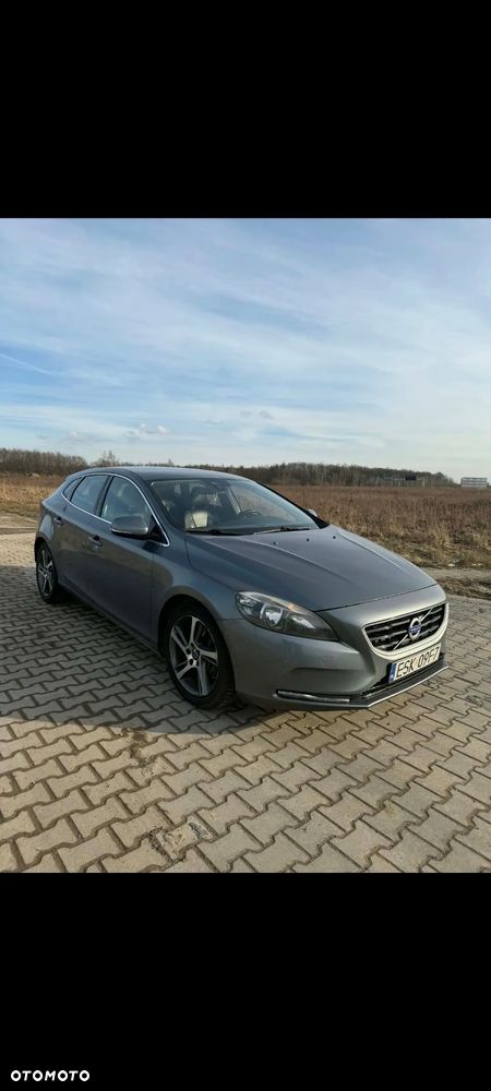 Volvo V40 D4 Drive-E R-Design Summum - 2