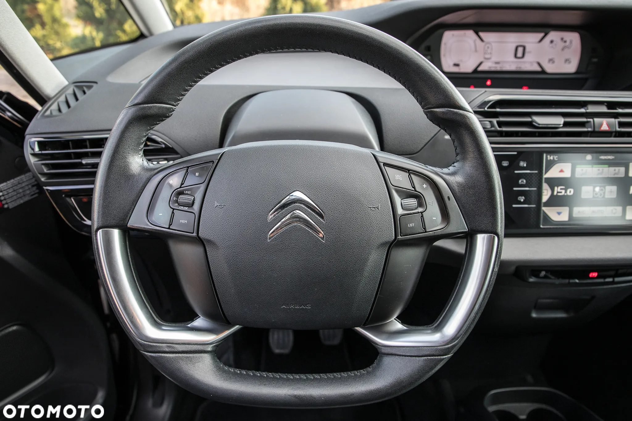 Citroën C4 Picasso 1.2 PureTech Attraction - 11