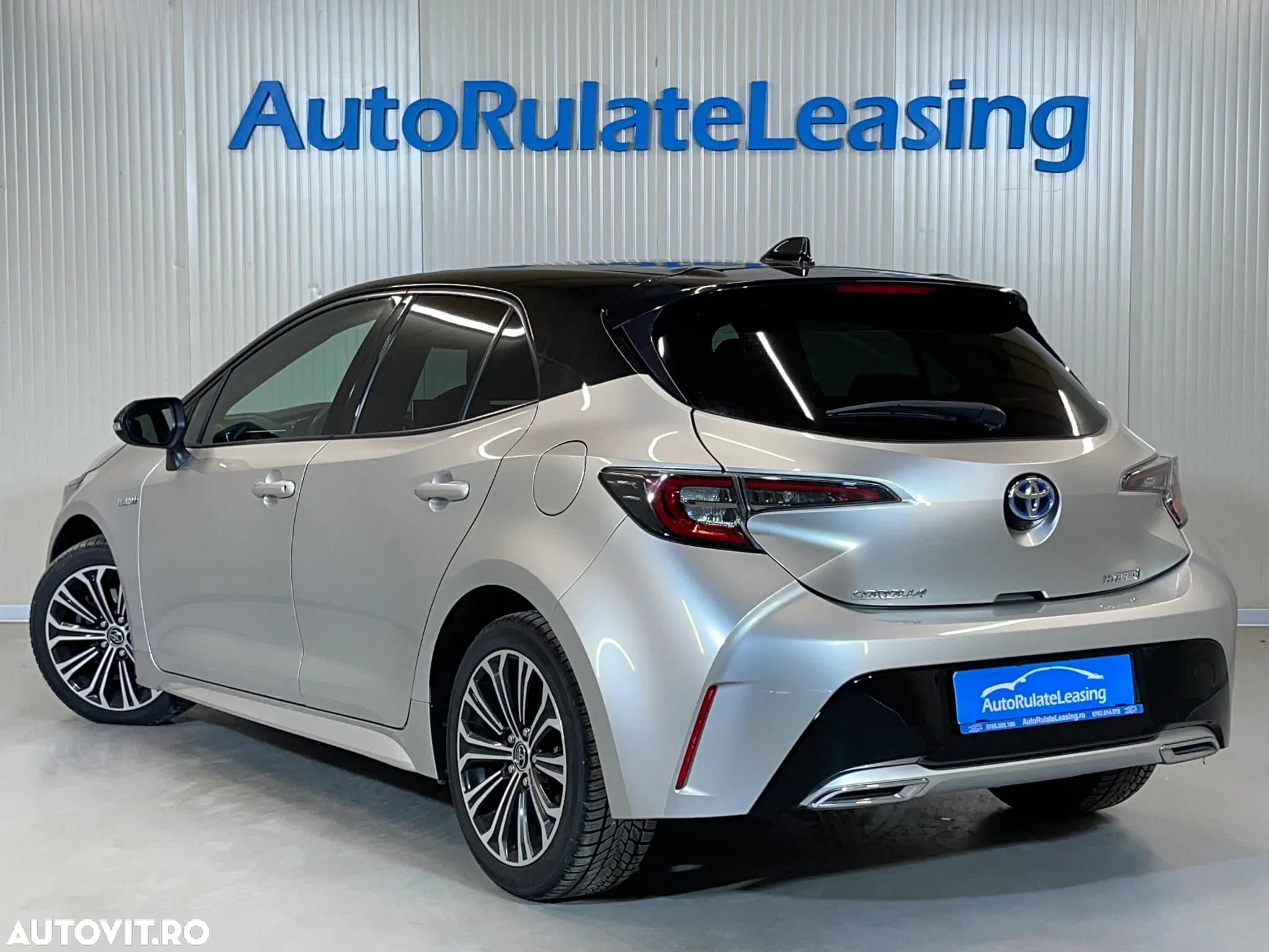 Toyota Corolla 2.0 Hybrid Business Edition - 4