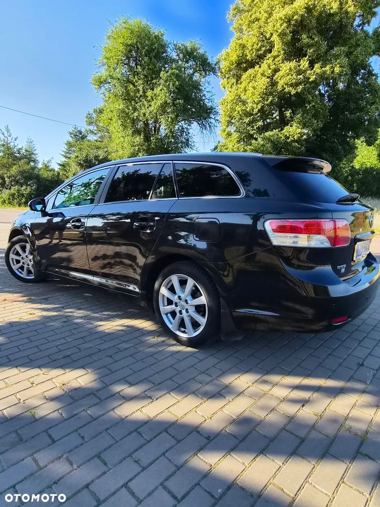 Toyota Avensis 2.0 Sol EU5 - 4