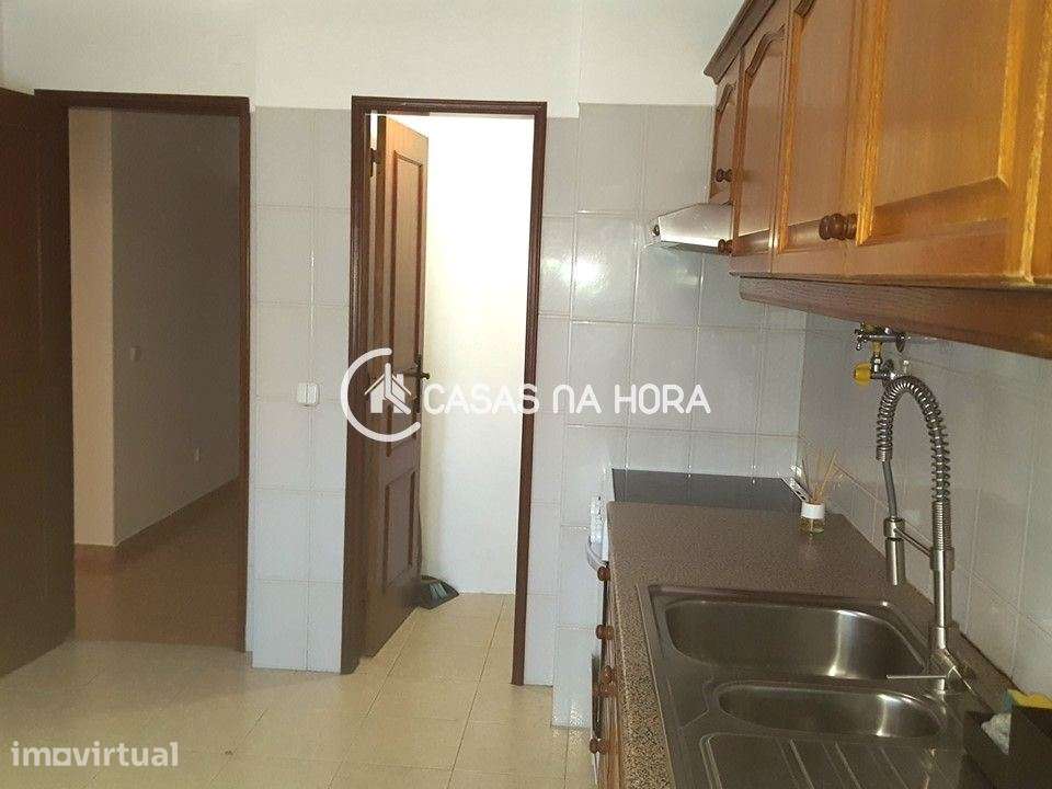 T2 com varanda, elevador e vista desafogada  Setúbal - Grande imagem: 5/21