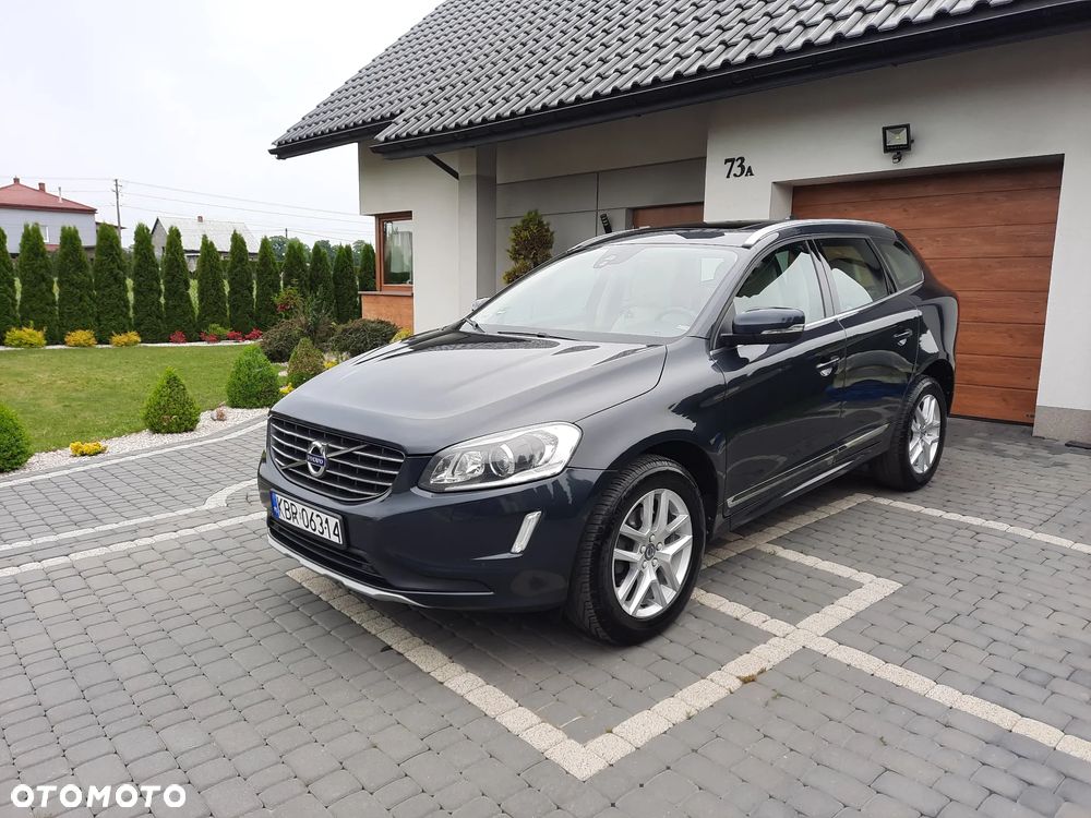 Volvo XC 60 D4 AWD Momentum - 1