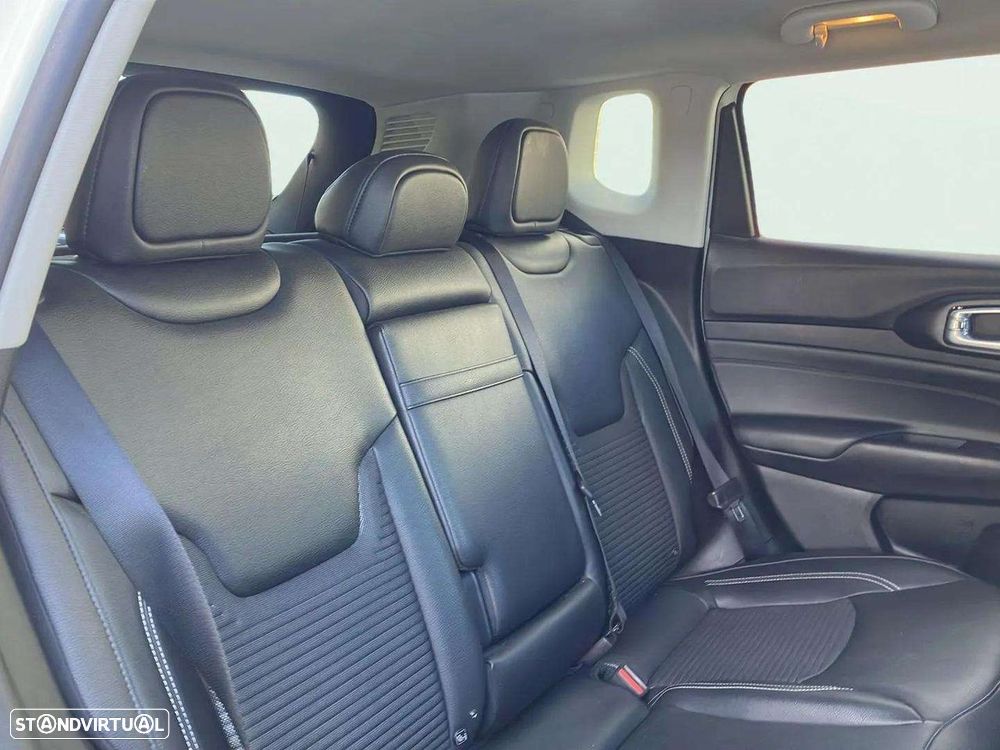 Jeep Compass 1.3 TG Limited - 16