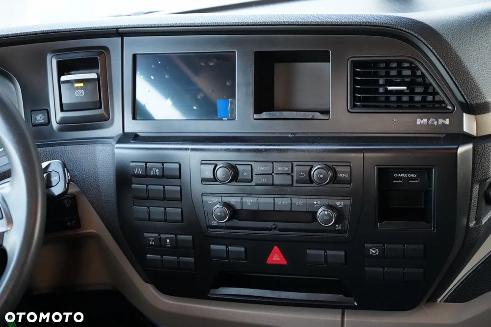 MAN TGX 18.470 / GM / RETARDER / KLIMA POSTOJOWA / NAVI - 26
