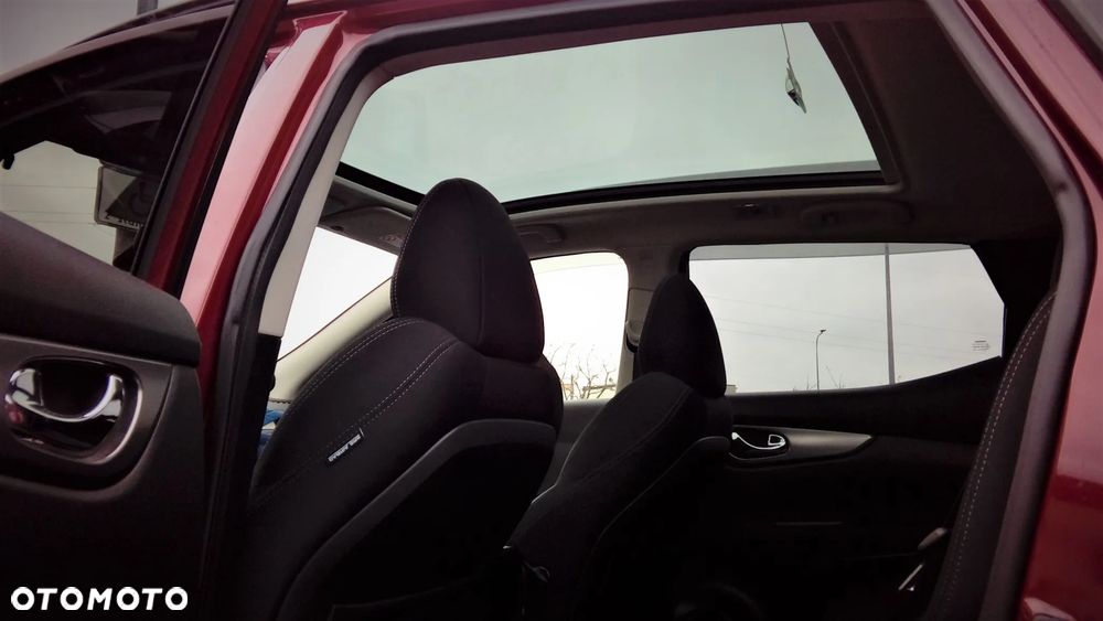 Nissan Qashqai 1.6 DIG-T N-Connecta - 28