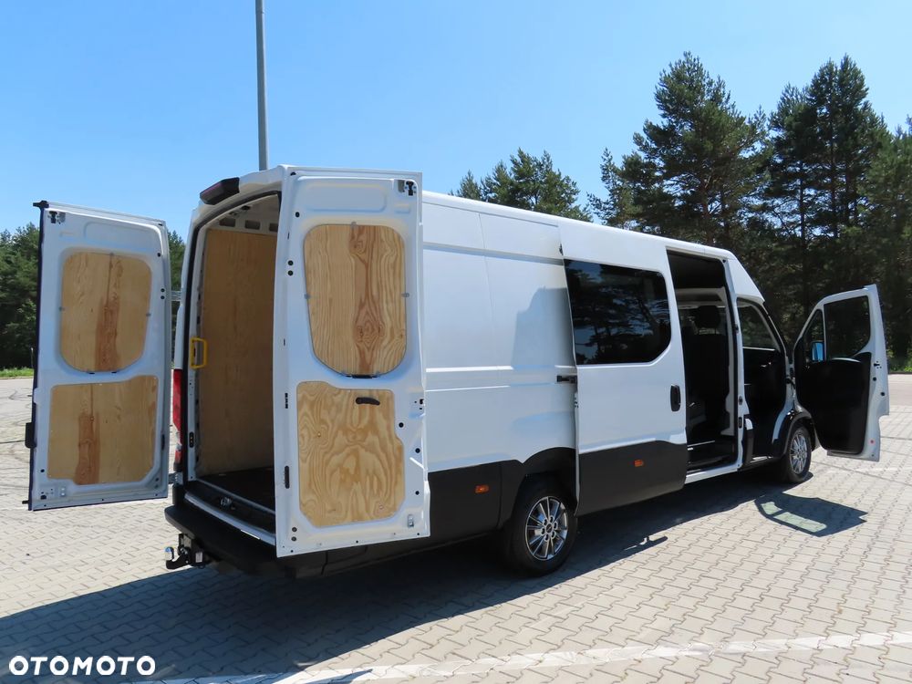Iveco DAILY 35S18 DOKA Dubel Brygadowy MIXTO 7-Mio Os.+812 Kg Ład. POWER 3.0 HPI 180 KM Hi-Matic Automat L4H2 Rozstaw Osi 4100 mm WZMACNIANY FULL OPCJA Wyposażenia Gwarancja Fabryczna HAK 3500 KG Stan Auta Jak Z Salonu NOWY - 16