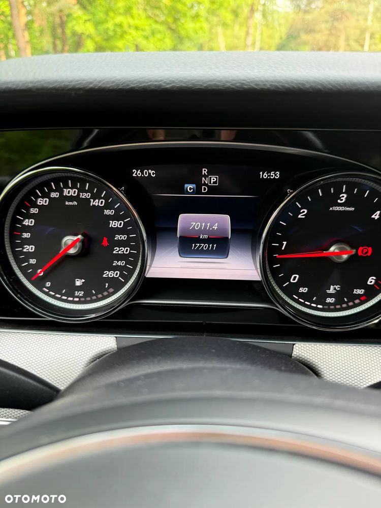 Mercedes-Benz Klasa E 200 d 9G-TRONIC Avantgarde - 14