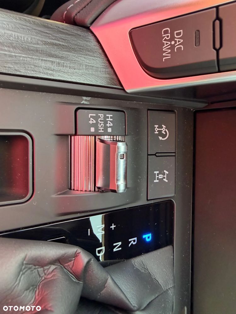 Toyota Land Cruiser - 17