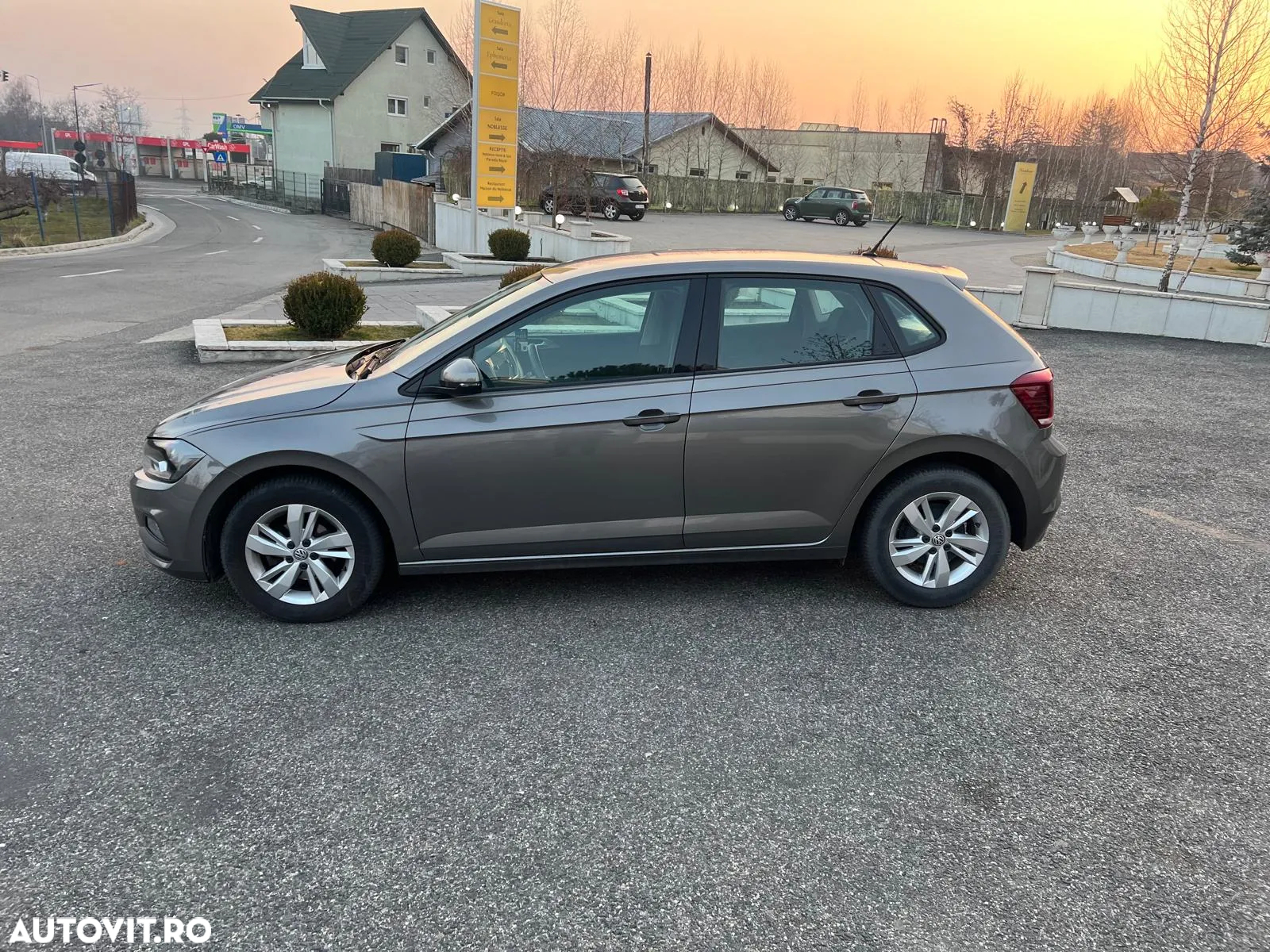 Volkswagen Polo 1.0 TSI DSG Comfortline - 3