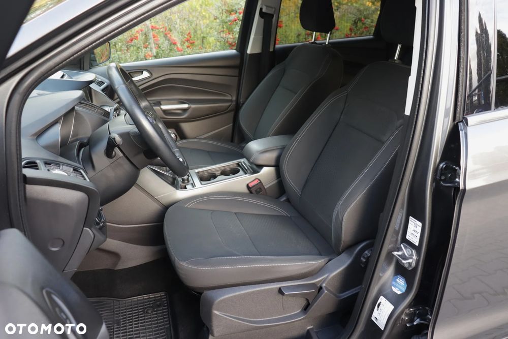 Ford Kuga 2.0 TDCi 4x2 Titanium - 18