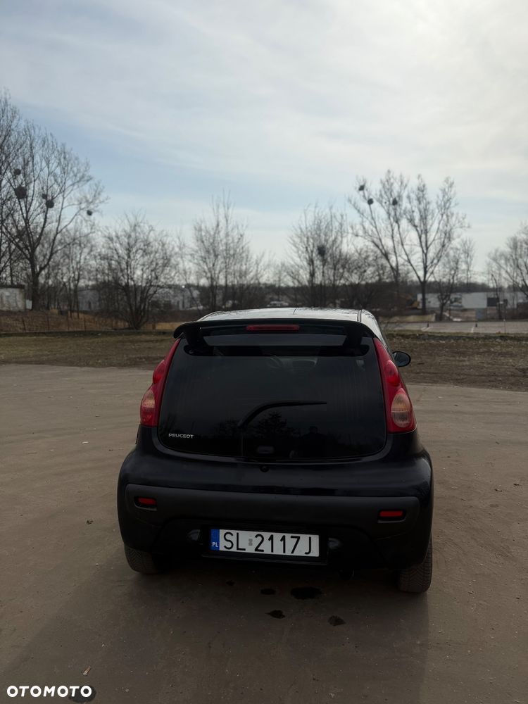 Peugeot 107 1.0 Happy - 2
