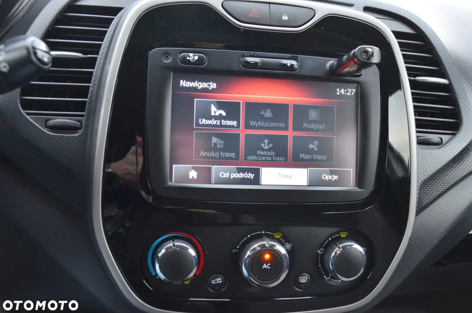 Renault Captur - 28