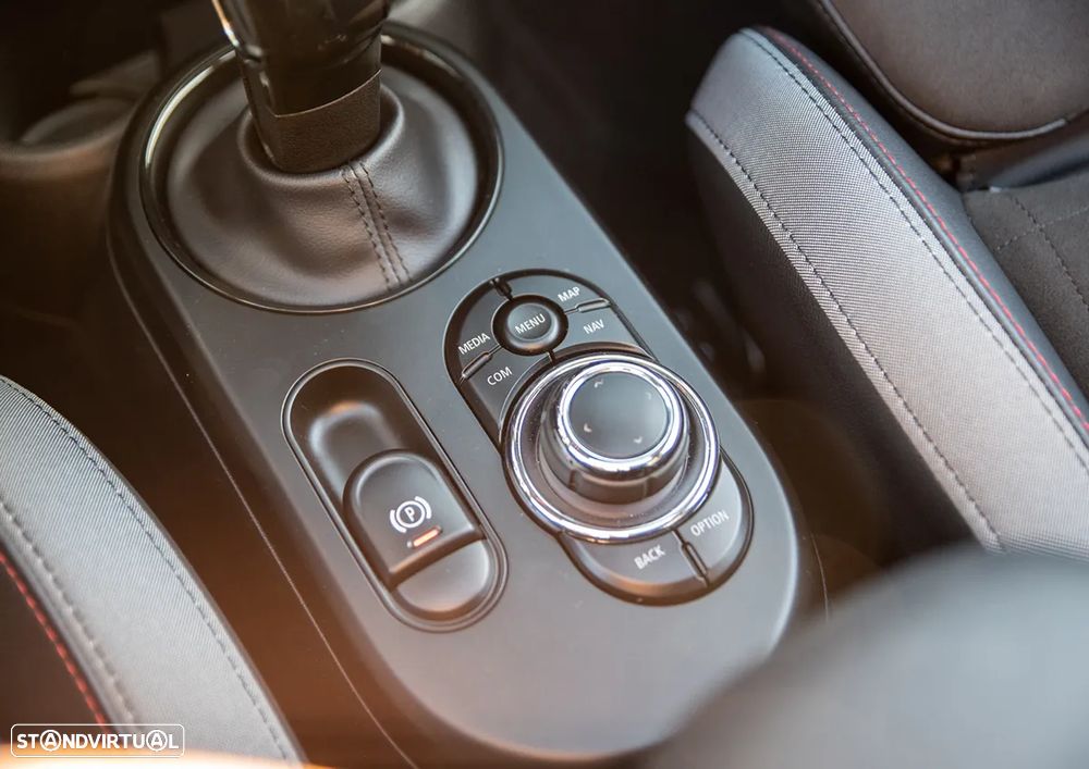 MINI 3 Portas John Cooper Works Aut. - 29