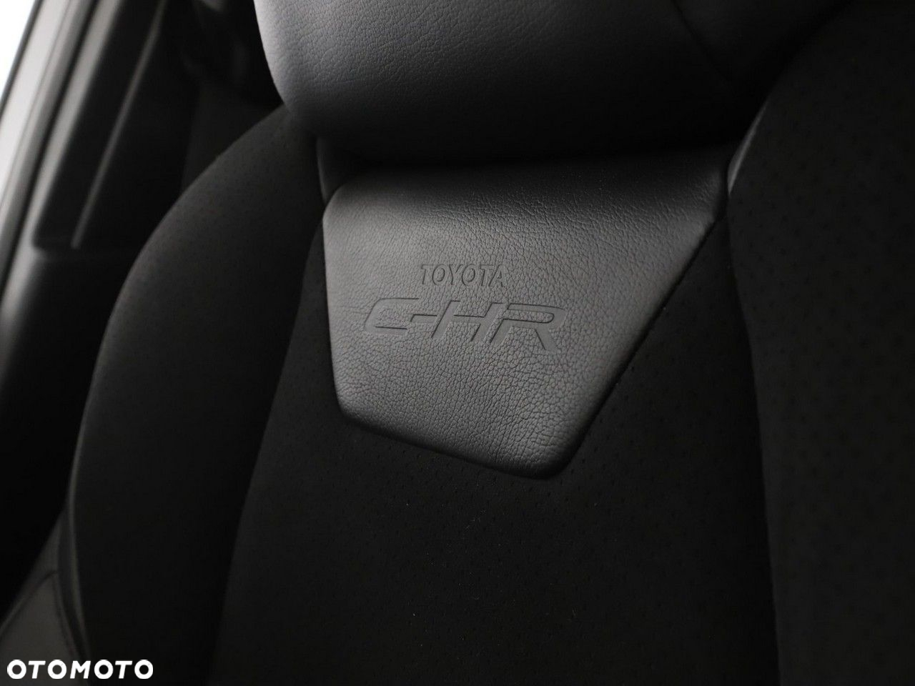 Toyota C-HR 1.8 Hybrid Dynamic - 37