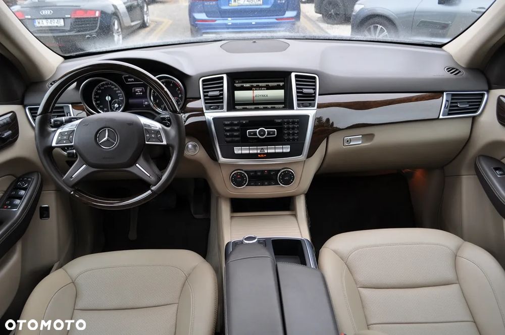Mercedes-Benz ML 350 4MATIC BlueEFFICIENCY 7G-TRONIC Edition 1 - 26