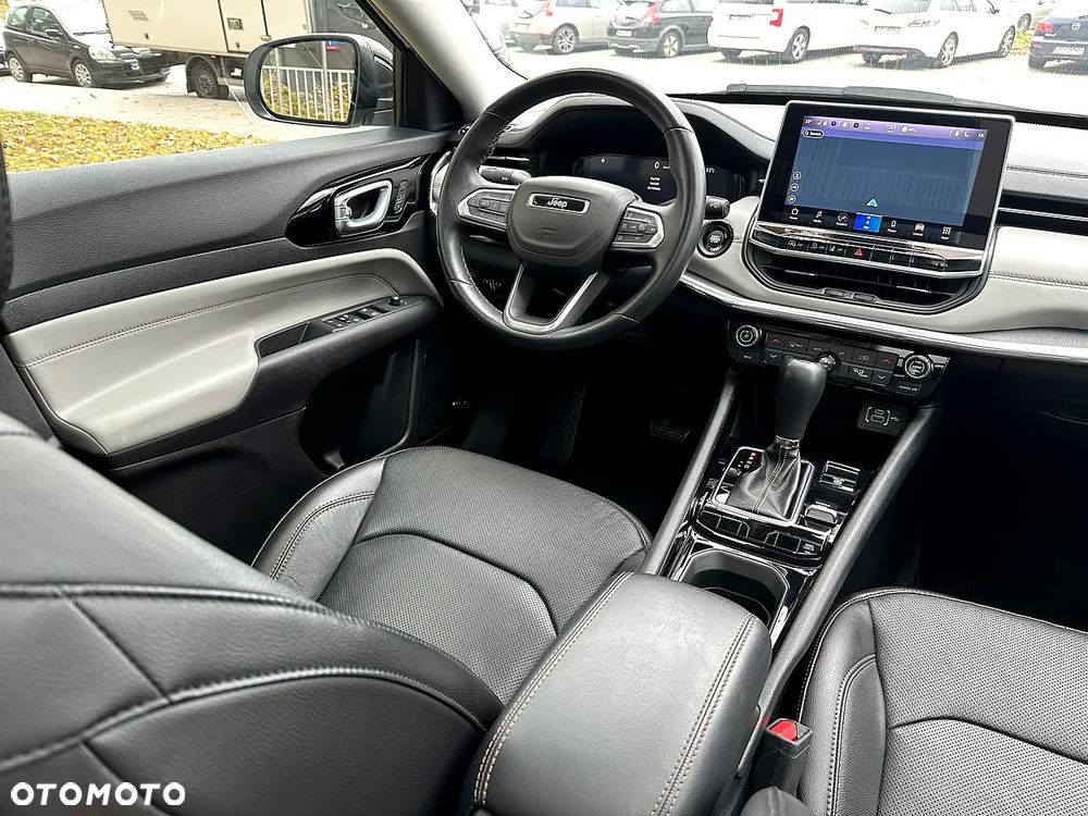 Jeep Compass - 17