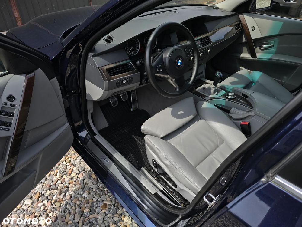 BMW Seria 5 530i - 13