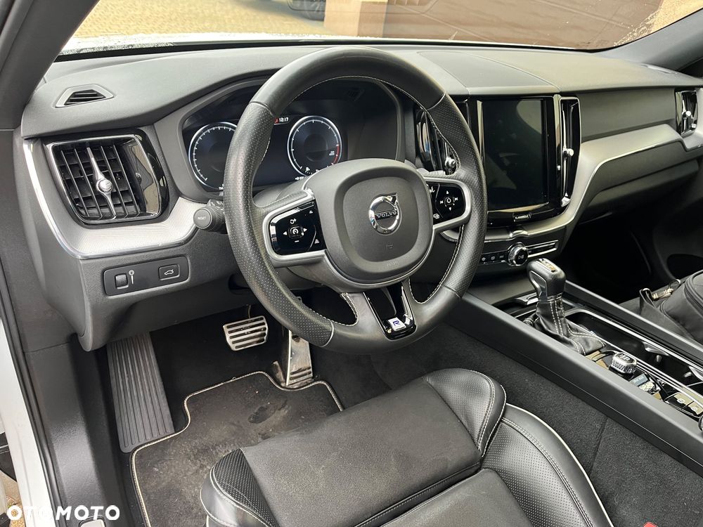 Volvo XC 60 D4 AWD R-Design - 7