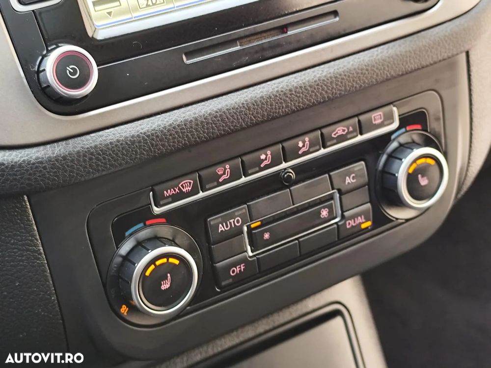 Volkswagen Tiguan - 11