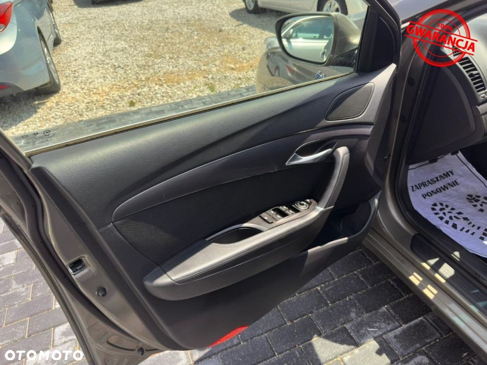 Hyundai i40 Kombi blue 1.6 Family+ - 17