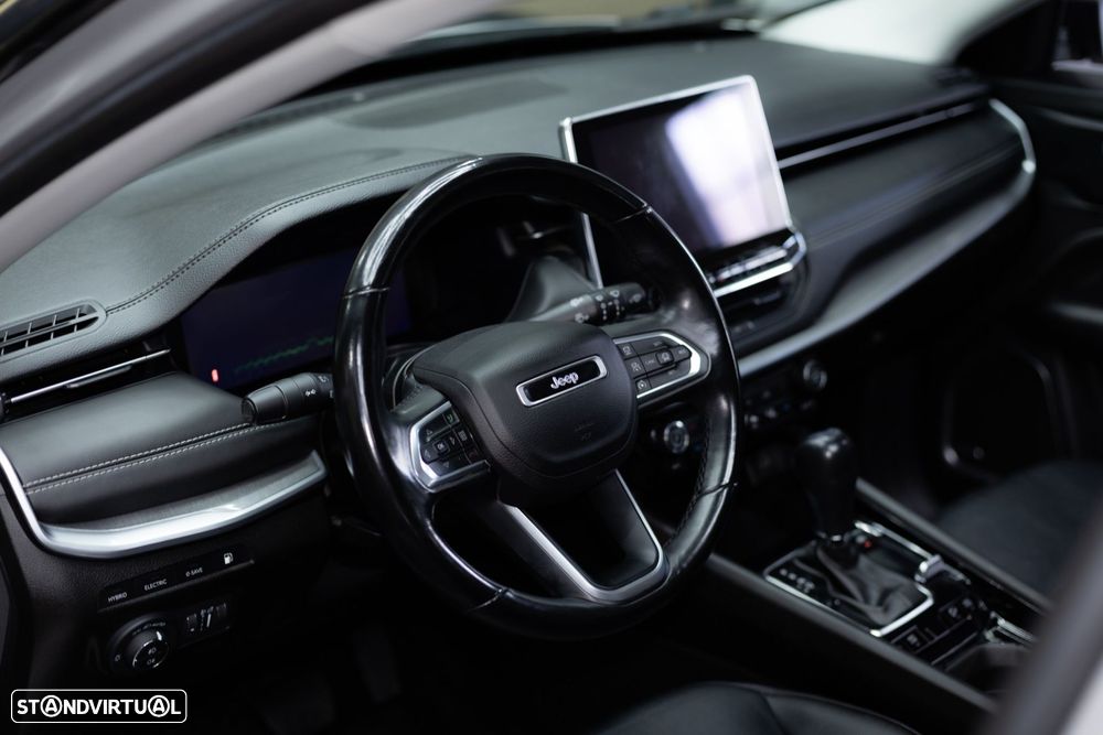 Jeep Compass 1.3 TG S - 25