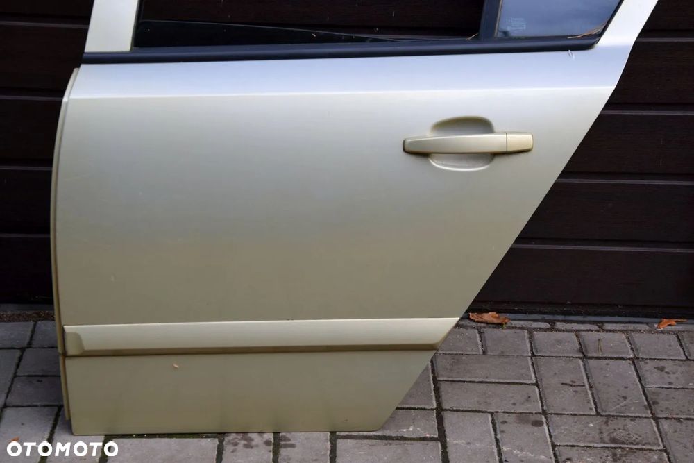 Opel Astra H Hatchback Drzwi lewy tył lewe tylne Z40H złote KOMPLETNE - 2