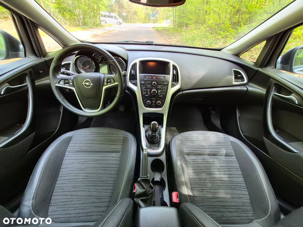Opel Astra 1.4 Turbo Exklusiv - 12