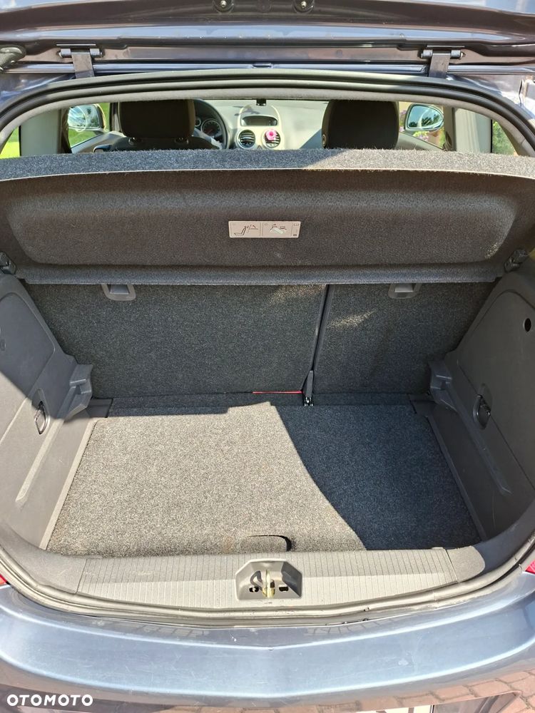 Opel Corsa 1.2 16V Cosmo - 9