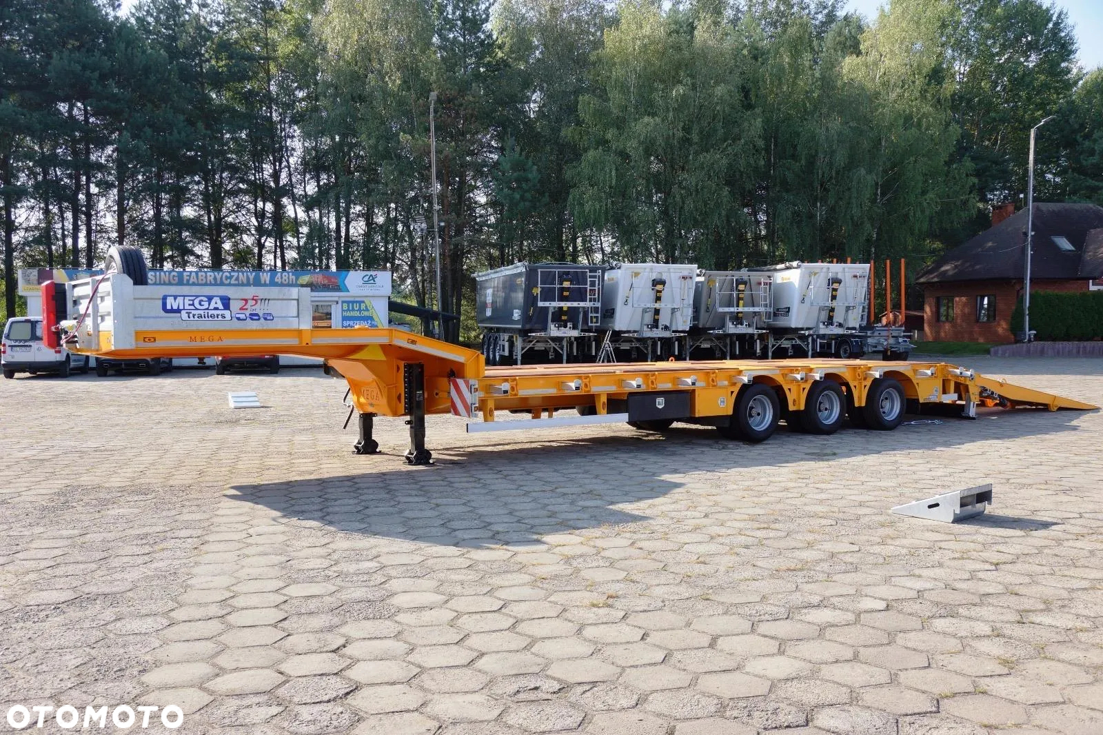 Inny LW3 NISKOPODWOZIOWA 3 OSIOWA 13.600mm z najazdami hydraulicznymi - 21