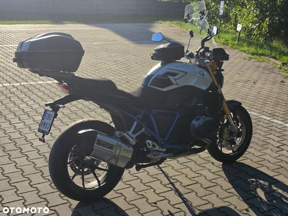 BMW R - 8