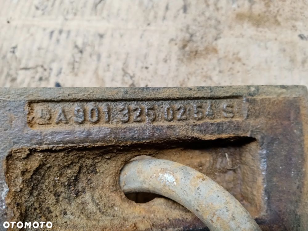 Uchwyt mocowanie cybant resora Mercedes Sprinter 95-06r A9013250254 - 6