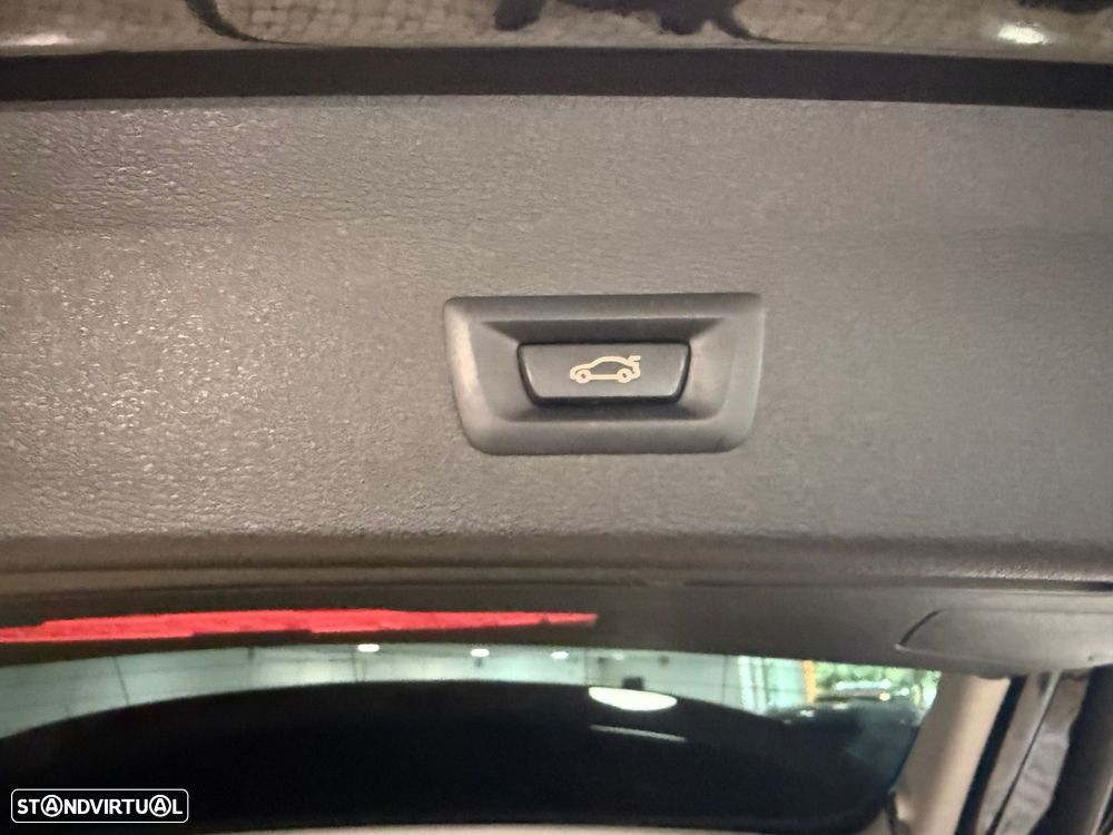 BMW X1 16 d sDrive Advantage - 8
