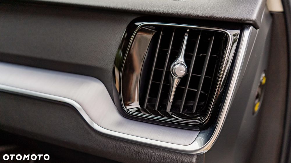 Volvo V60 D3 Momentum Core - 17