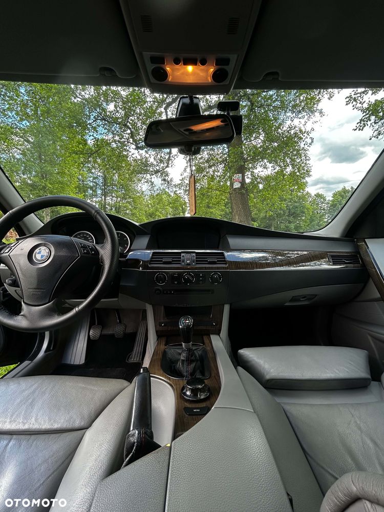 BMW Seria 5 - 17