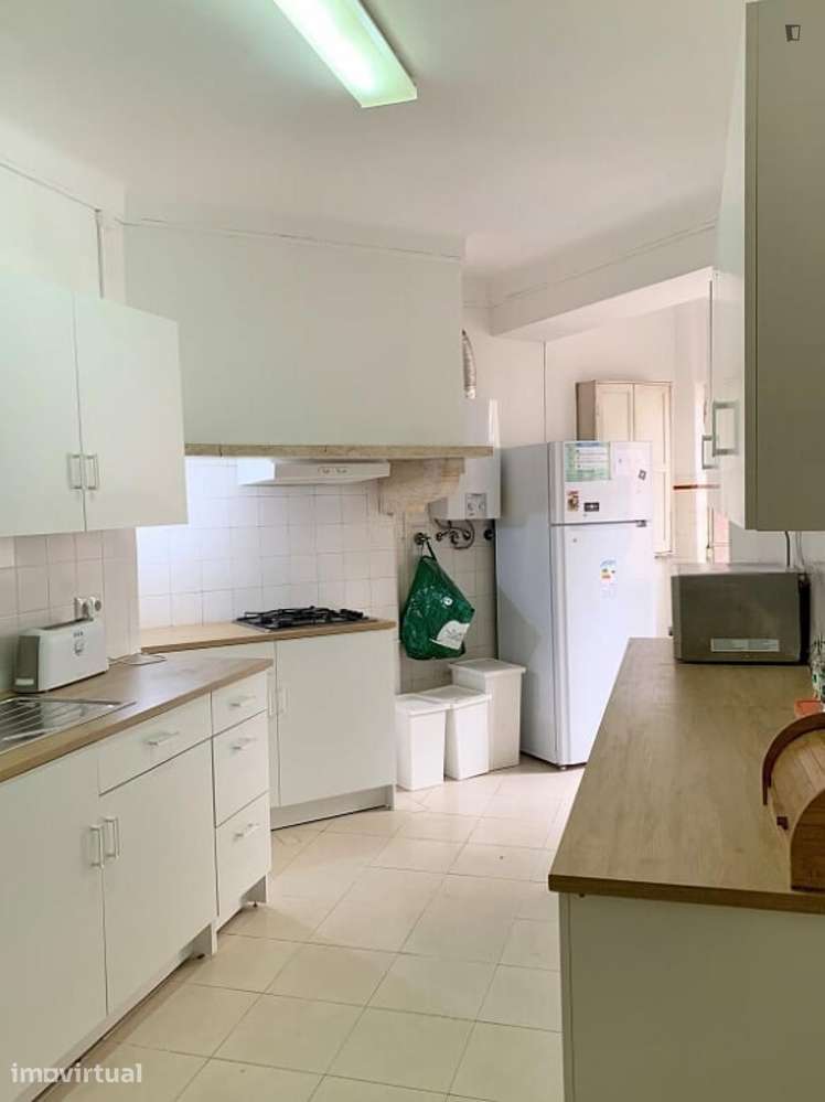 Quarto - localizado em Arroios Lisbon - Grande imagem: 3/15