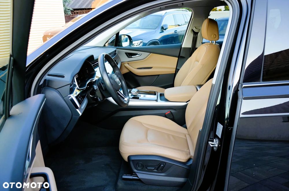 Audi Q7 - 15