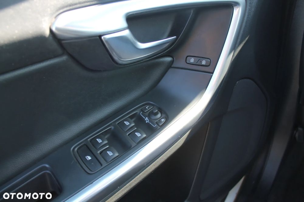 Volvo V60 Cross Country D3 Geartronic - 15