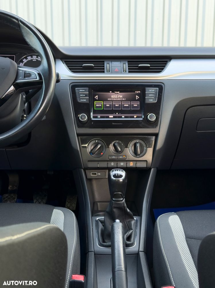 Skoda RAPID 1.0 TSI Active - 38