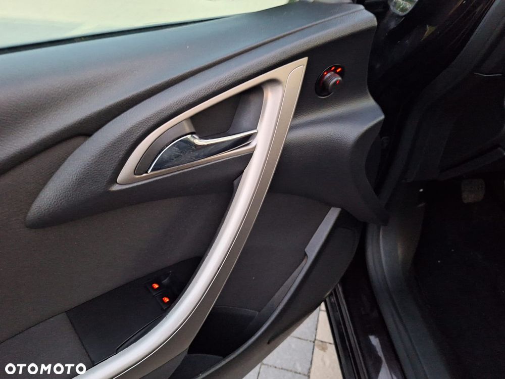 Opel Astra 1.4 Turbo Color Edition - 16